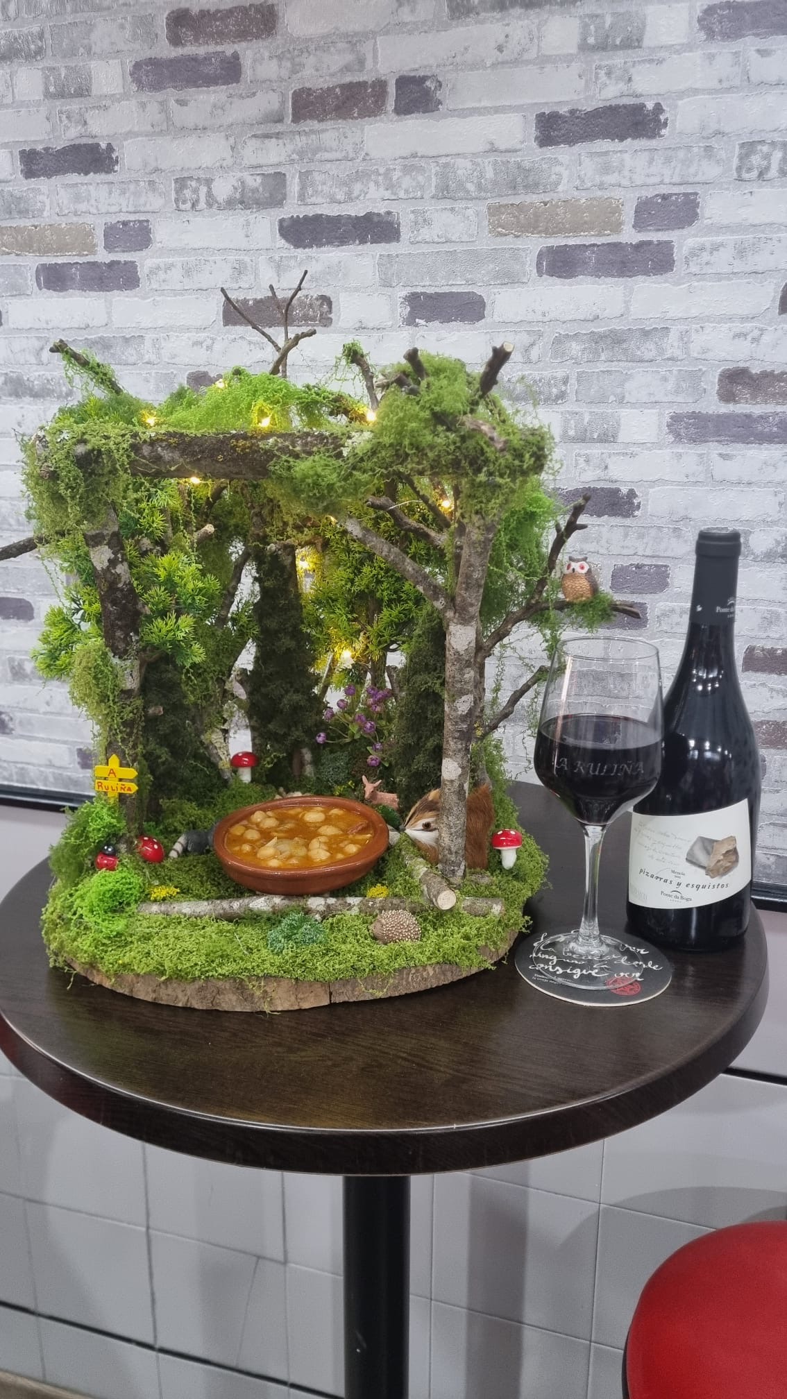 Callos para Wenceslao en el bosque animado